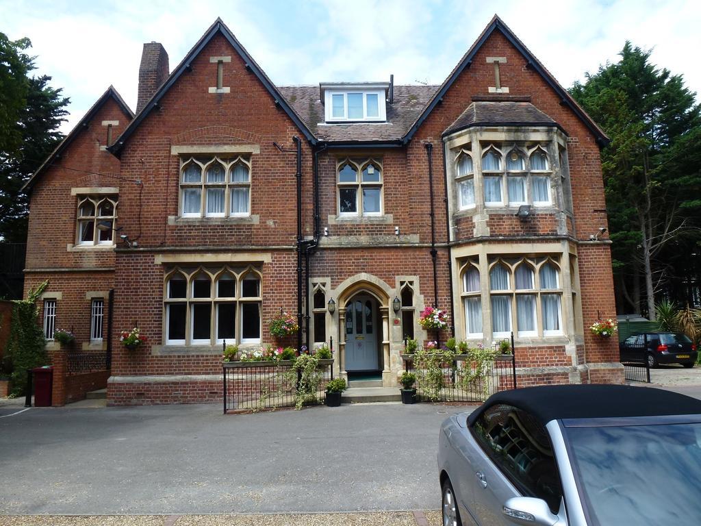Beech House Hotel Reading Exterior photo
