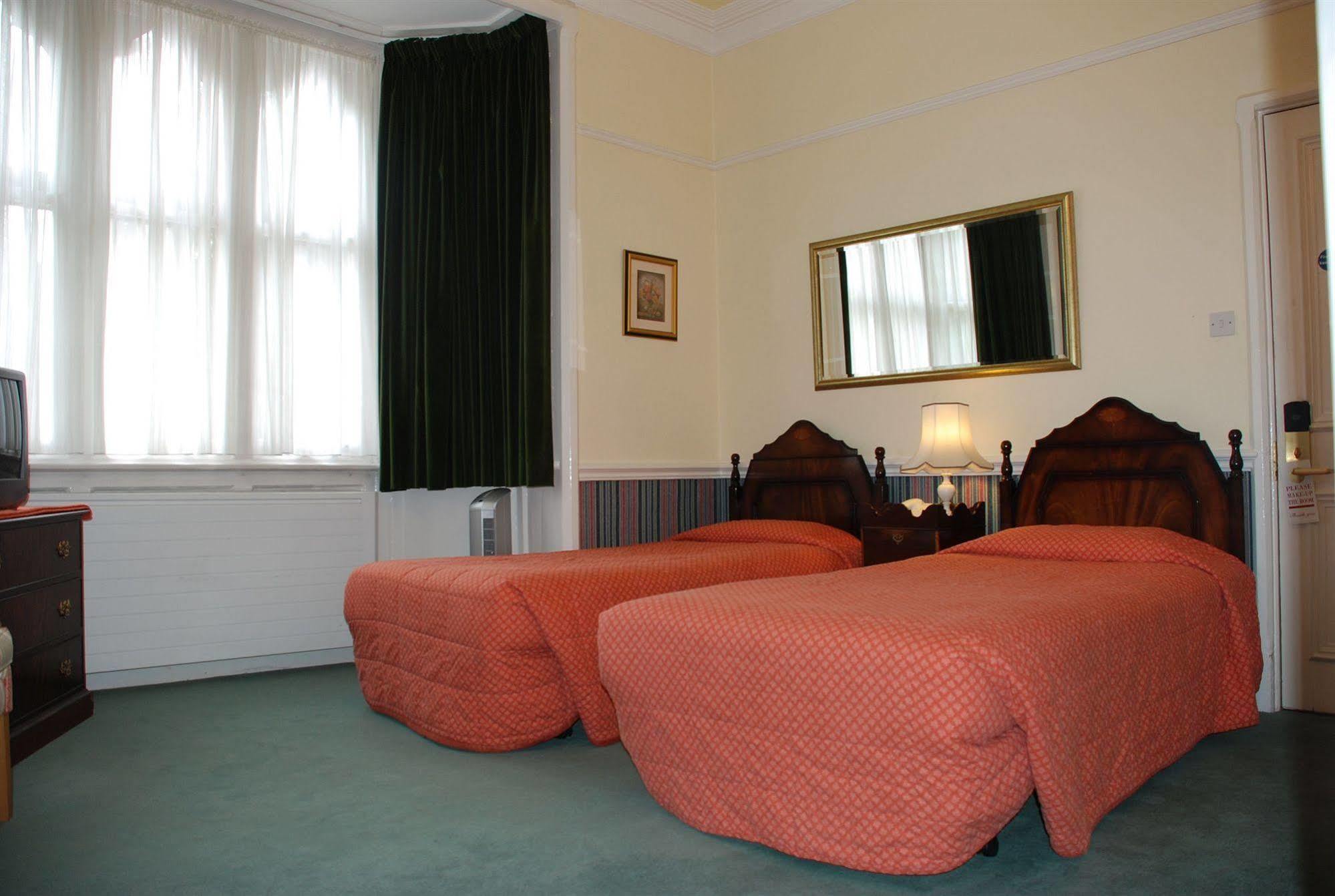 Beech House Hotel Reading Exterior photo